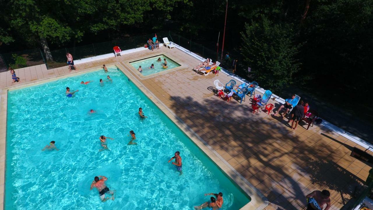 Hotel Safari Tent At Camping Le Roptai Rochefort Zewnętrze zdjęcie