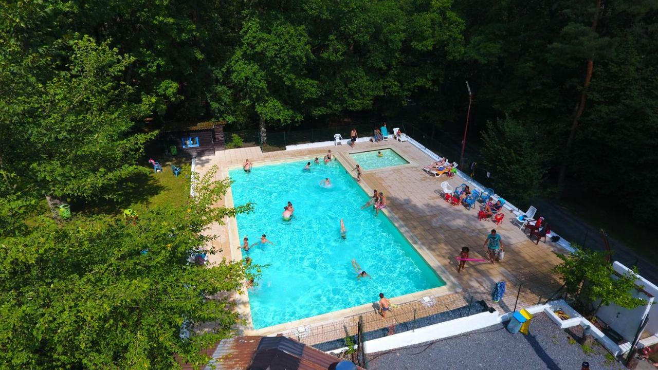 Hotel Safari Tent At Camping Le Roptai Rochefort Zewnętrze zdjęcie